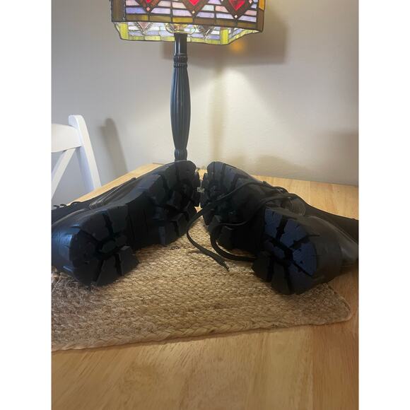 Marc Fischer Ltd Blk Womens Lug Sole Round Toe Block Heel Combat/Biker Boots S88 - Picture 7 of 9